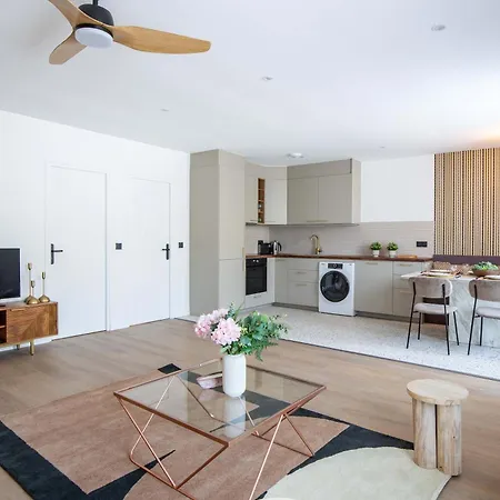 아파트 New- 8 Pers Devant Le Parc De La *